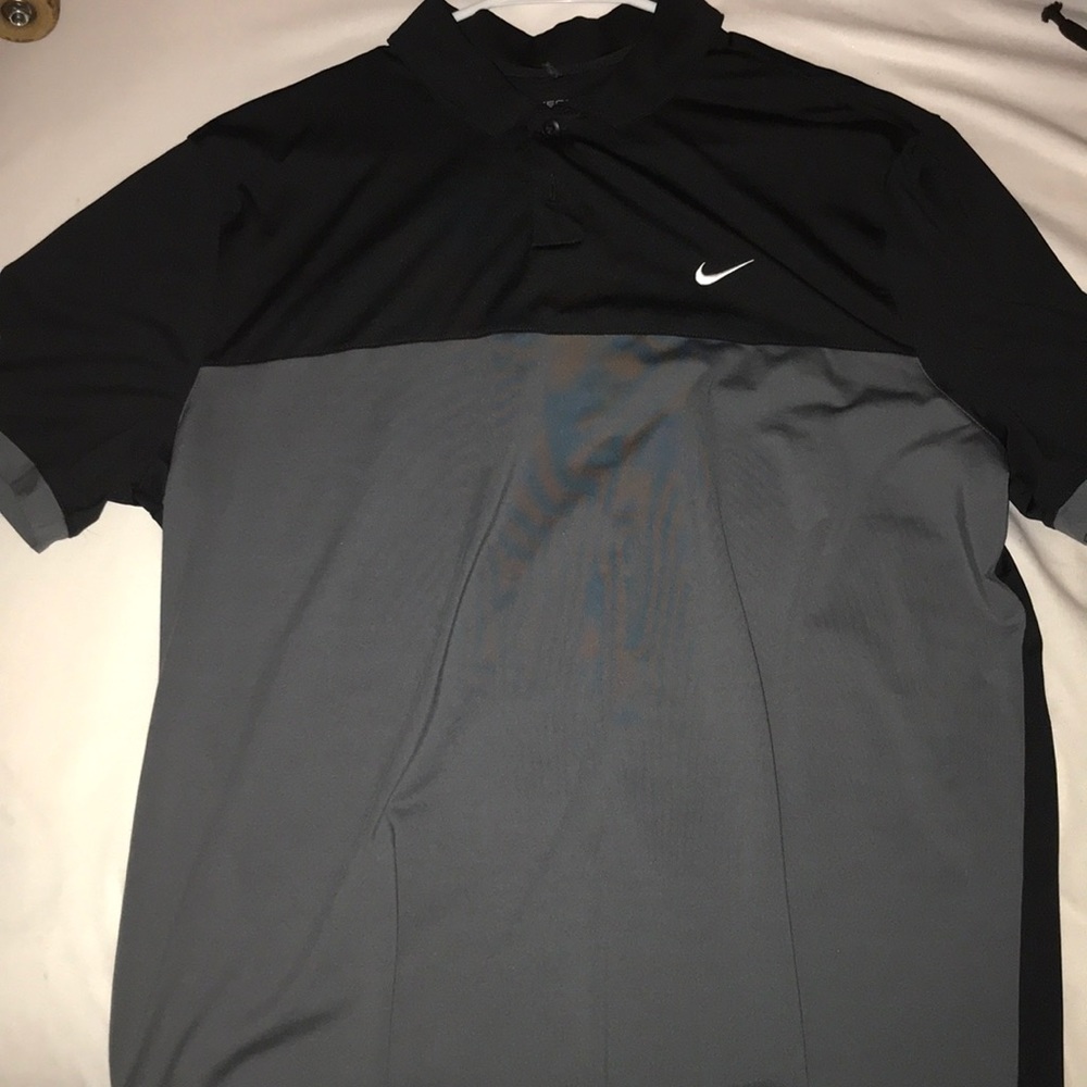 Nike dri fit golfing shirt